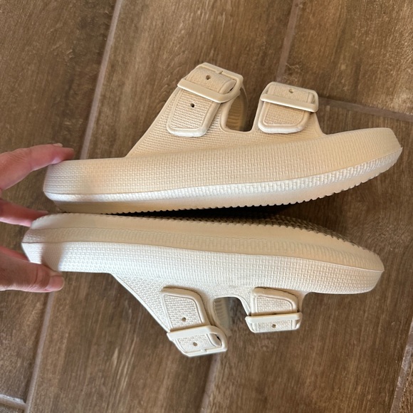 Slides - Picture 3 of 3